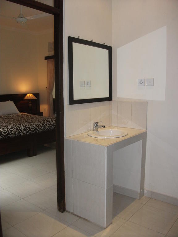 Gerhana Sari 2 Bungalows Ubud  Room photo